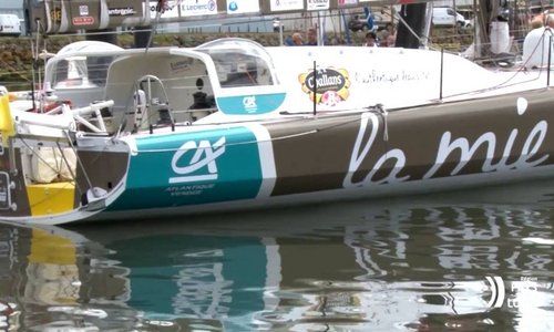 Sophie, apprentie en maintenance nautique au lycée Tabarly, prépare le Vendée Globe